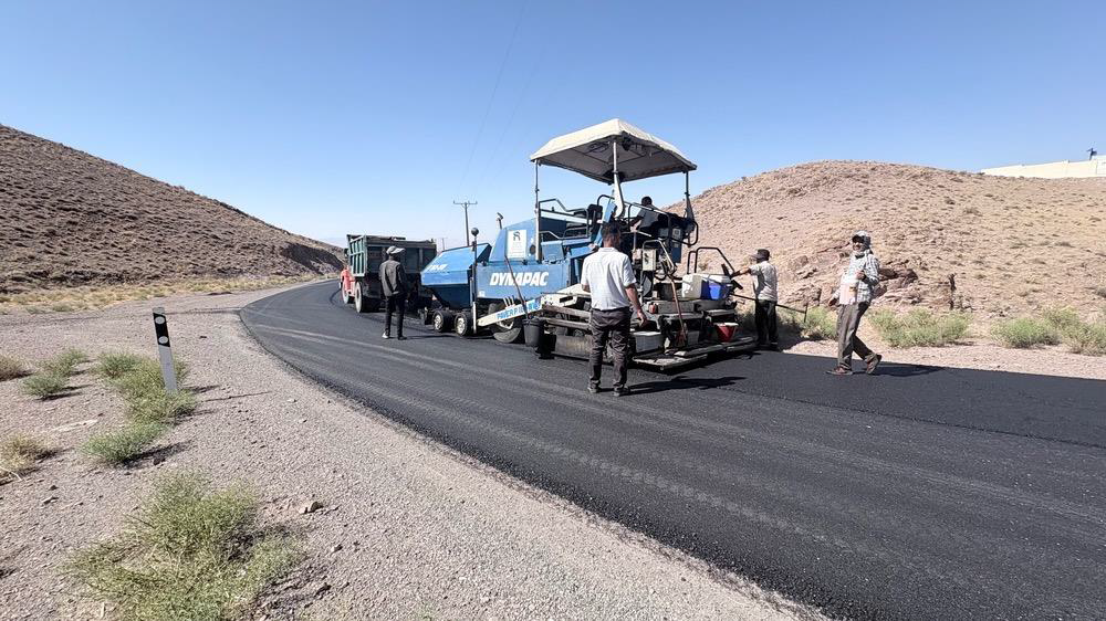 عملیات بهسازی راه‌های روستایی استان البرز